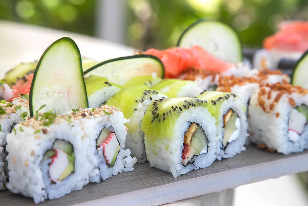 sushi roll with kiwi and cucumber